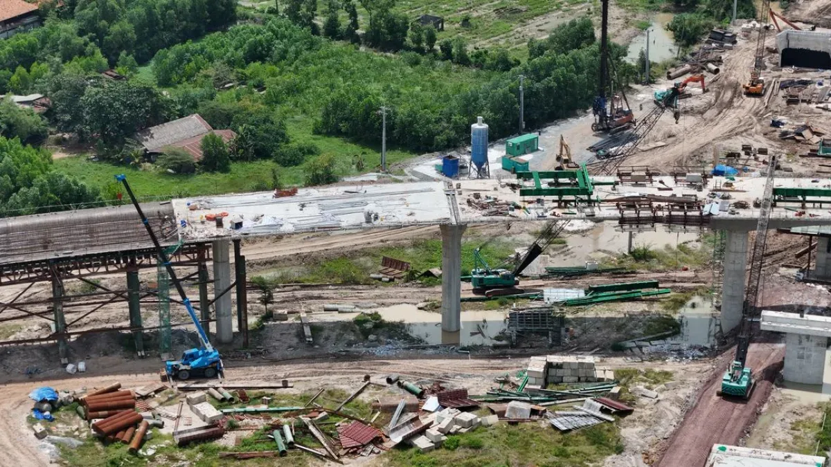 Köprü İnşaatında İhmal Sonucu İşten Çıkarılmalar Yaşandı