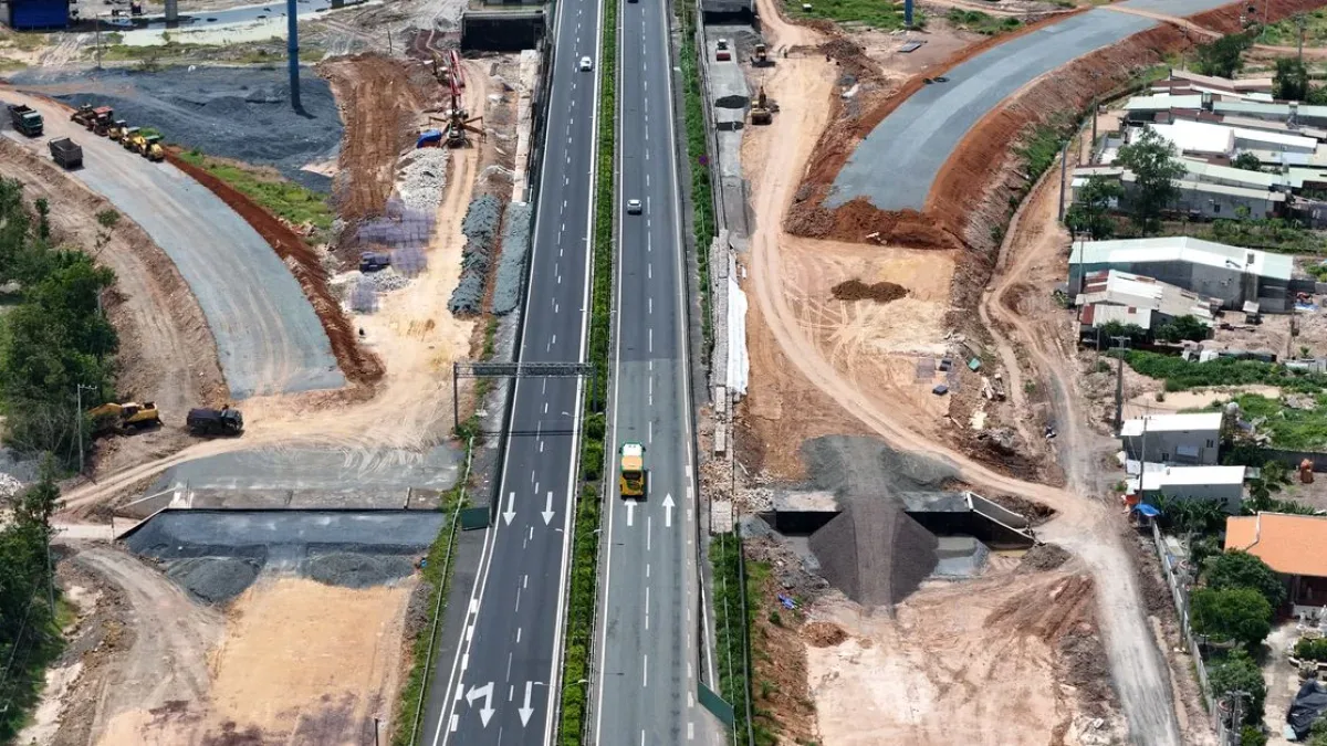 Balık ağları, yol yapımında yeni bir malzeme olarak kullanılıyor