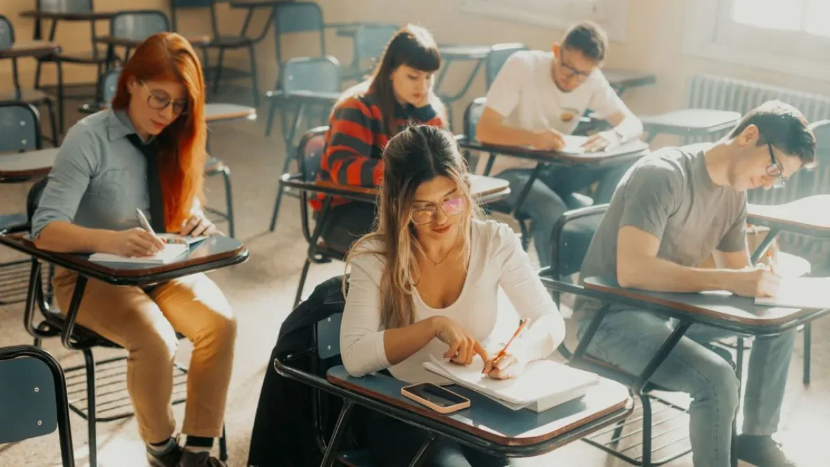 Yükseköğretimde öğrenci affı teklifi komisyondan geçti