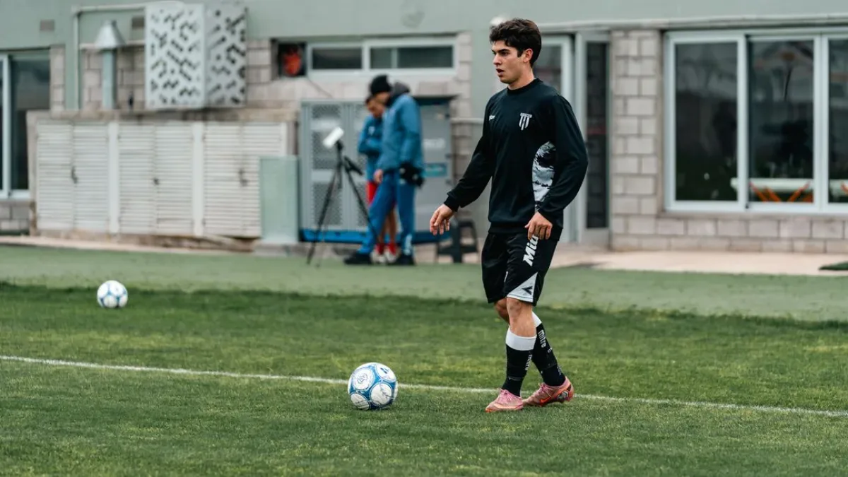 Arda Güler, Antalya'da çocuklarla antrenman gerçekleştirerek sürpriz yaptı