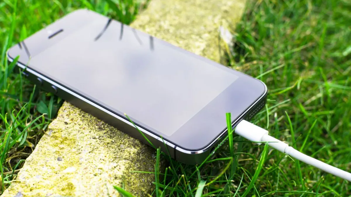 Yeni Silikon-Karbon Bataryalarla Daha Uzun Telefon Kullanımı