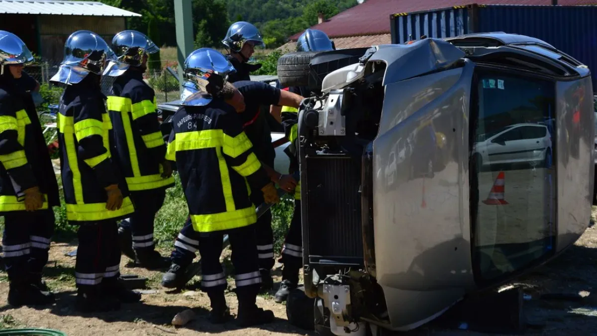 Batman'da Hasankeyf Tüneli girişinde trafik kazası: 12 yaralı